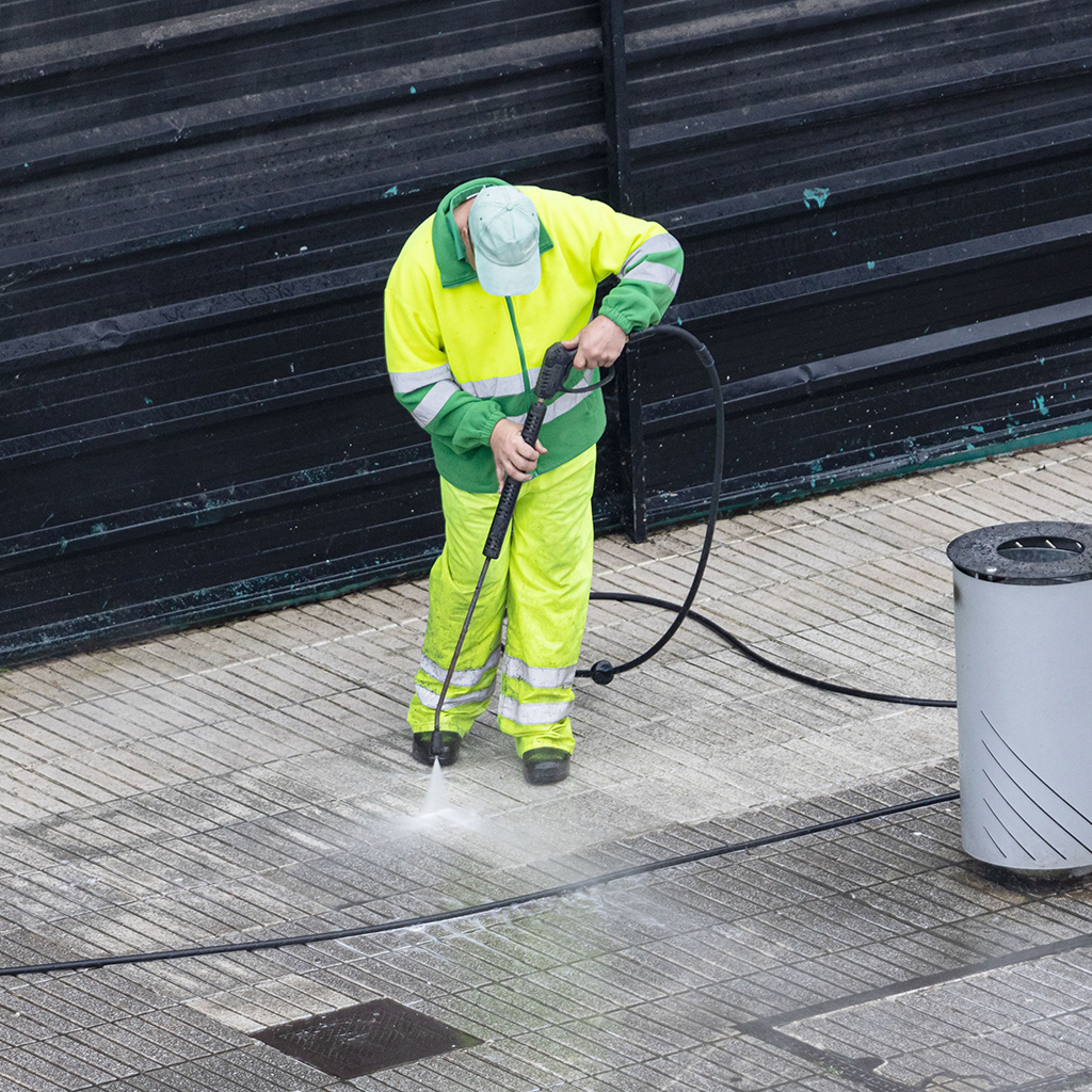 Power Washing to restore your Louisville Kentucky Property